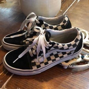 Vans off the wall checkered sneakers 6.5
